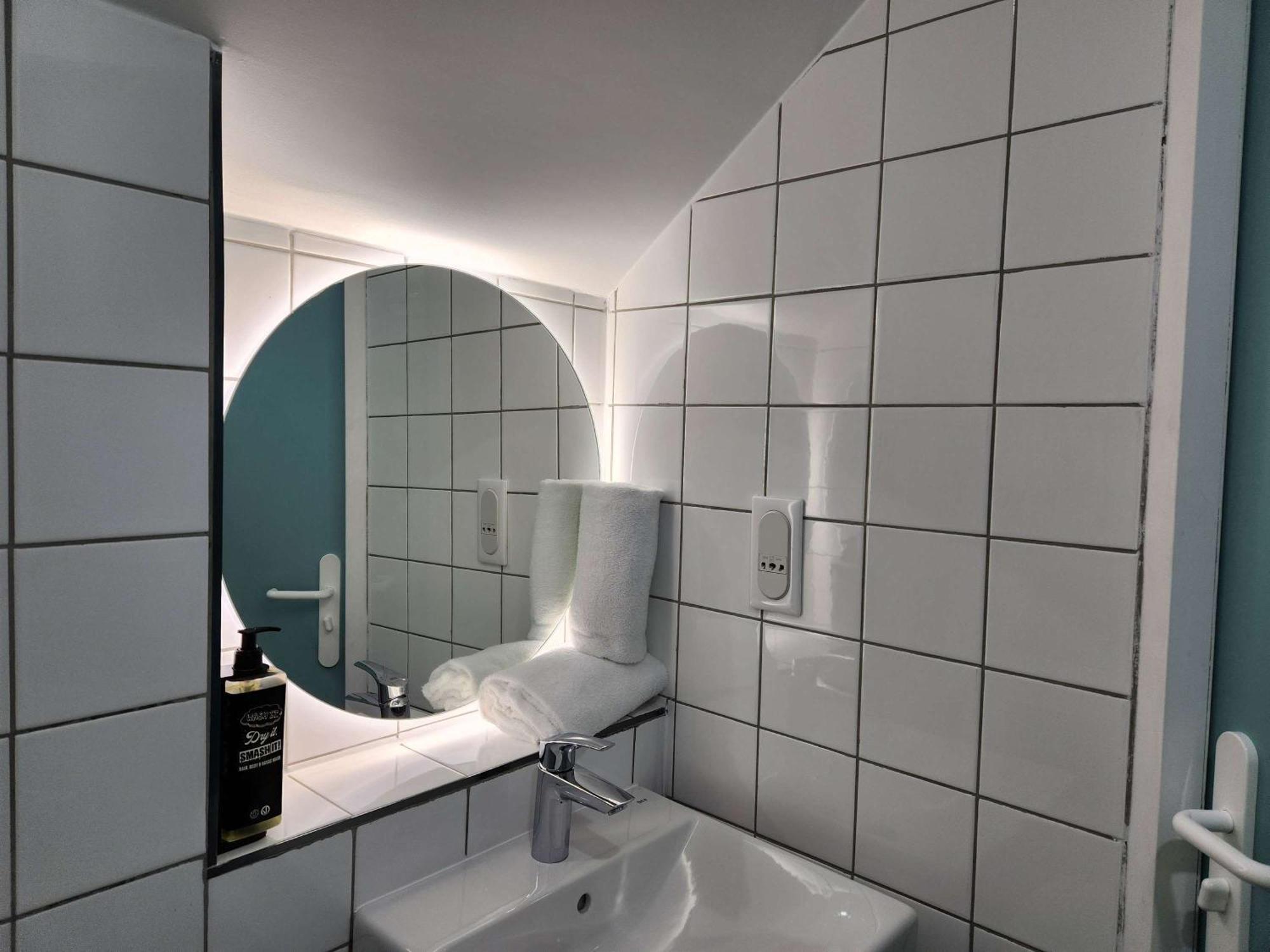Ibis Budget Chambourcy Saint Germain Exterior photo