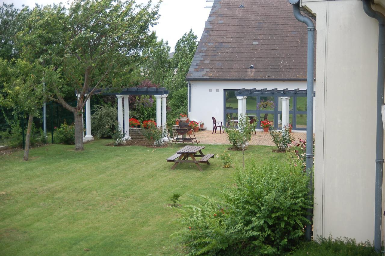 Ibis Budget Chambourcy Saint Germain Exterior photo